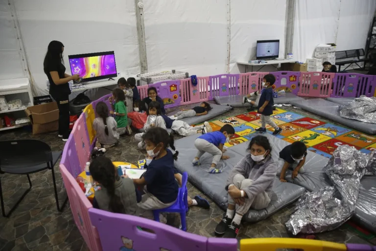 EN PORTADA AMENAZAN A NIÑOS MIGRANTES