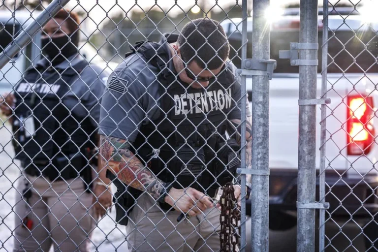 ICE fue a un refugio de niños en Miami
