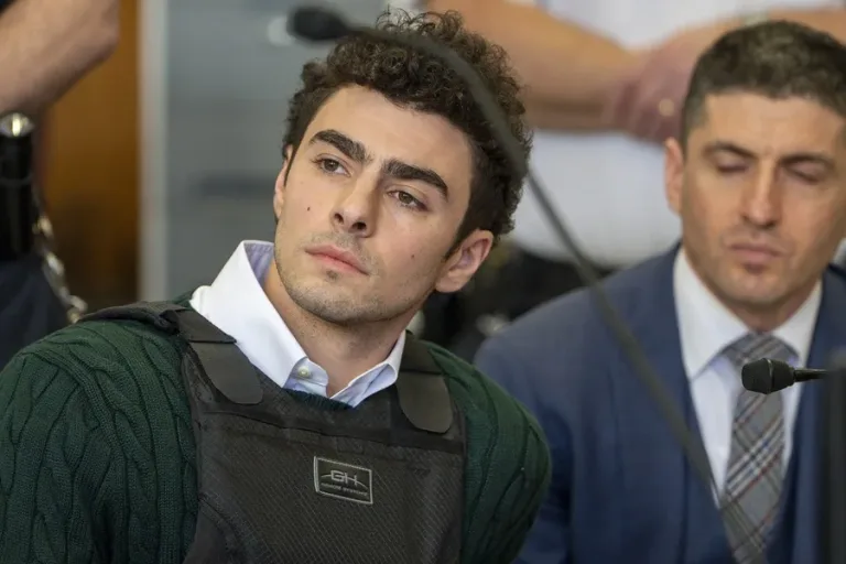 Estreno del musical sobre Luigi Mangione causa polémica