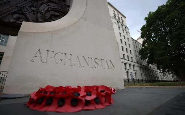 Reino Unido email desató una misión secreta para evacuar afganos