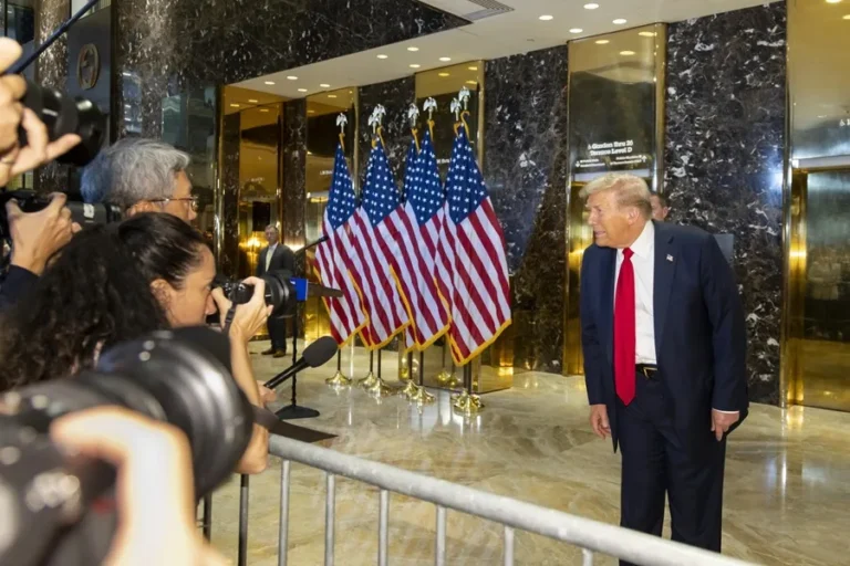 Republicanos y demócratas se culpan por el caso Epstein