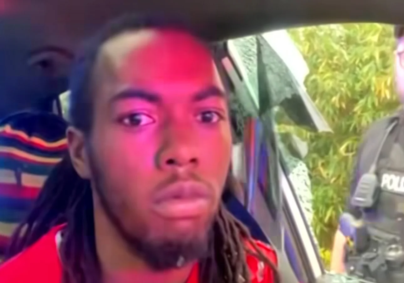 Arresto violento en Florida: Policía golpea a hombre en parada de tráfico