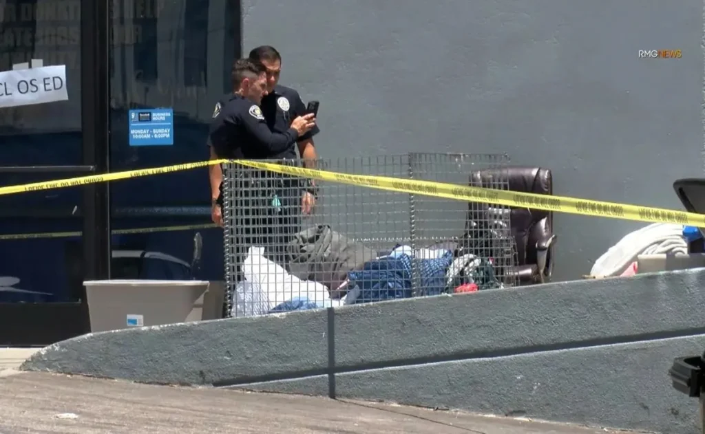 California: Hallan cadáver en contenedor de donaciones