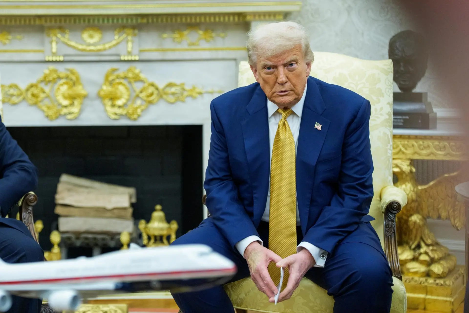 Demandan a Trump por quitar fondos a programas contra desastres naturales