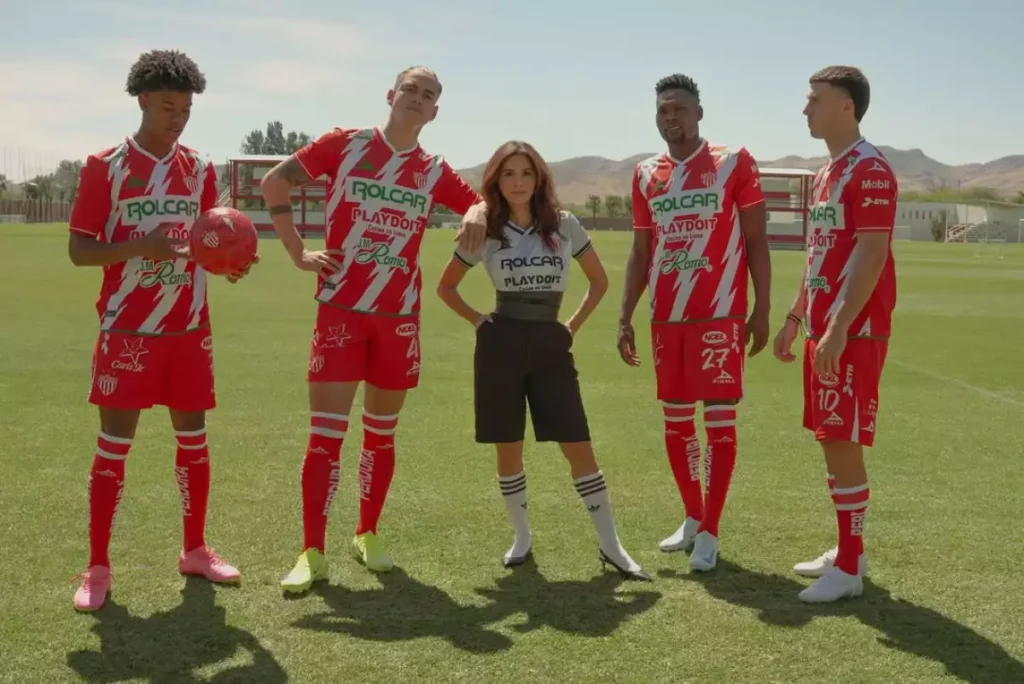 Ryan Reynolds y Eva Longoria llevarán la historia del Necaxa a la gran pantalla