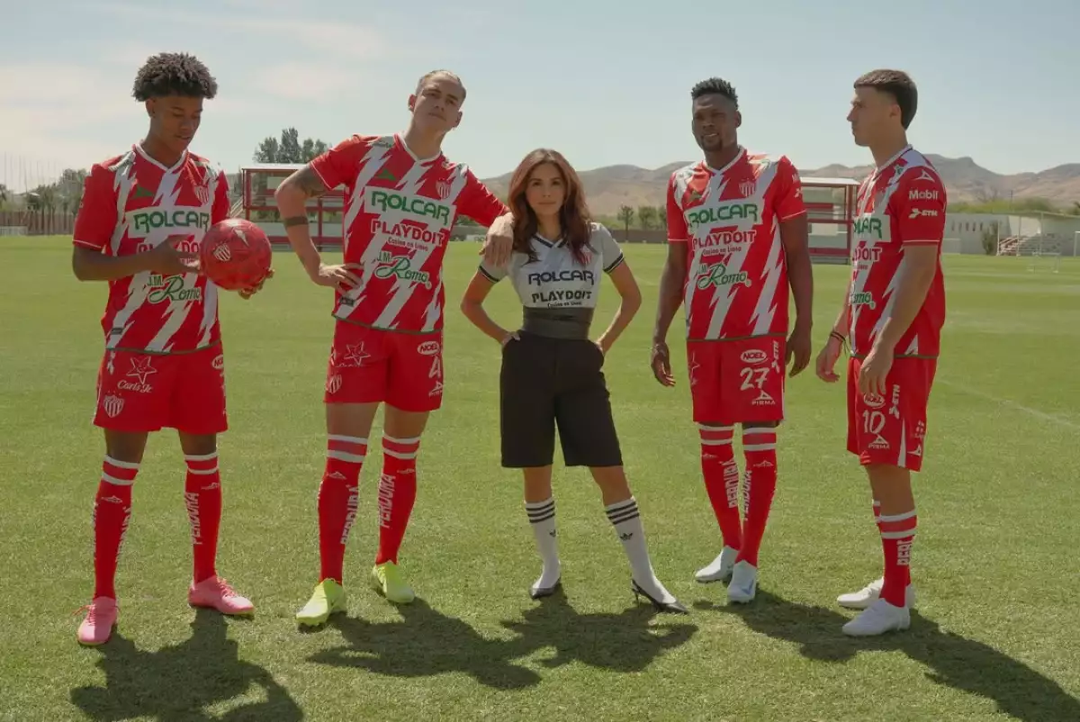 Ryan Reynolds y Eva Longoria llevarán la historia del Necaxa a la gran pantalla