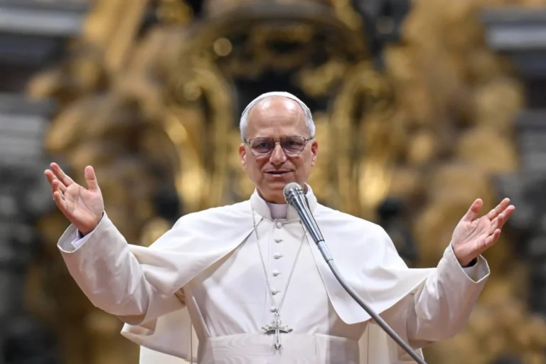 Zelenski y Putin son llamados al Vaticano para pactar la paz