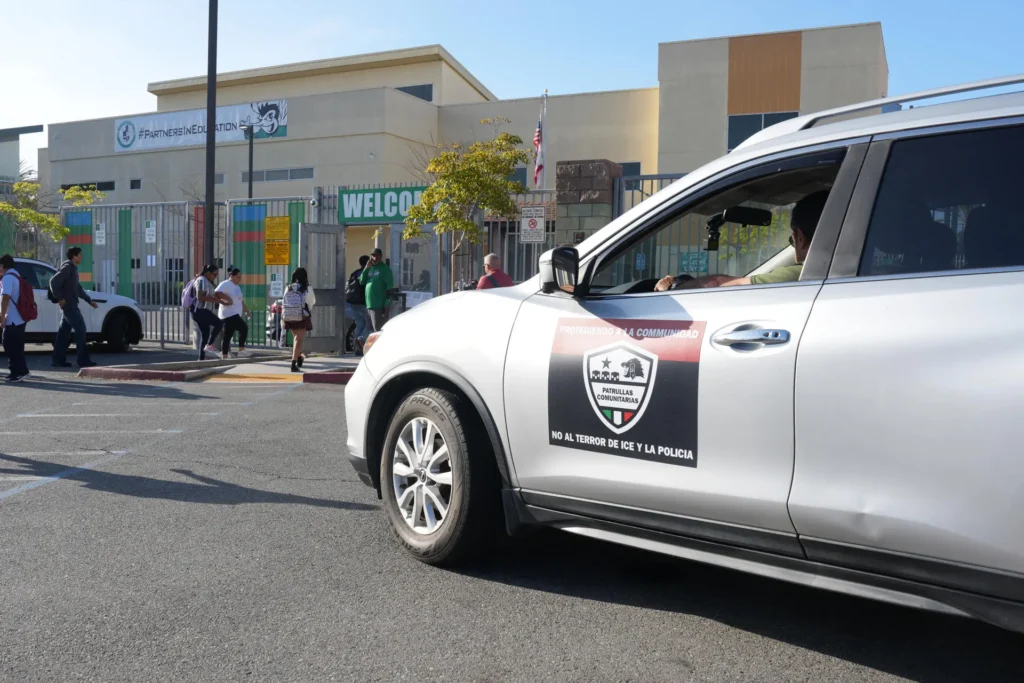 Maestros se entrenan contra redadas de ICE