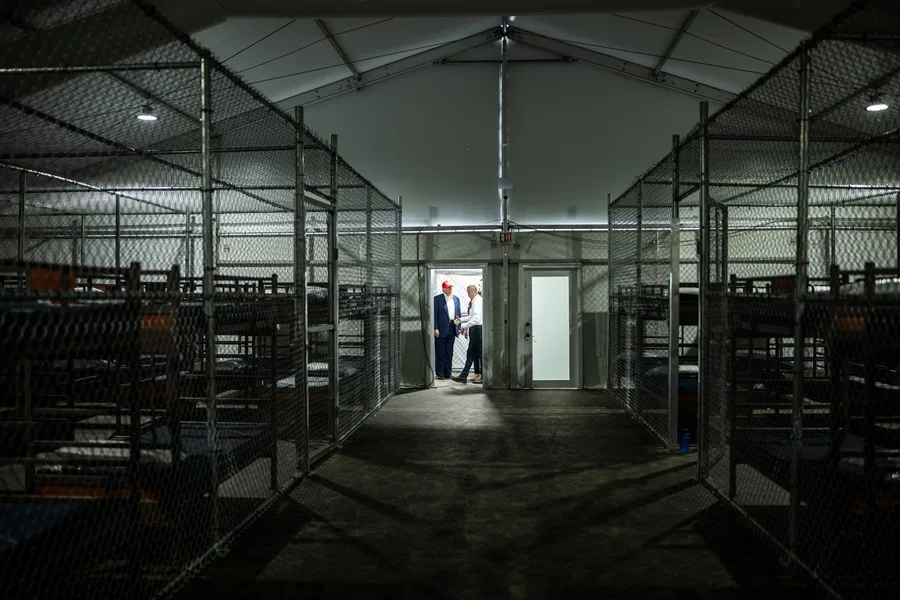 Migrante va a huelga de hambre en Alligator Alcatraz