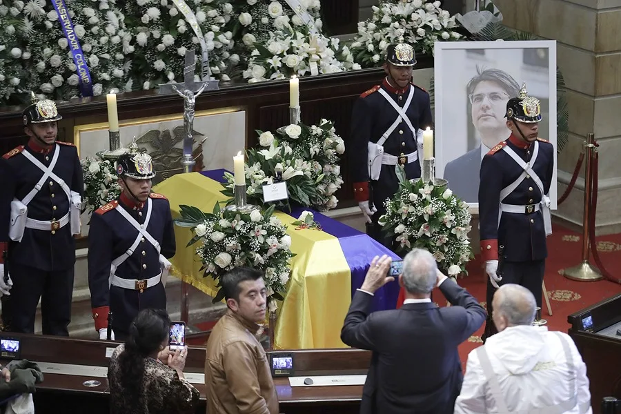 El último adiós de los colombianos a Miguel Uribe Turbay