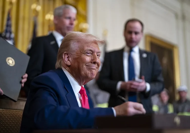 Trump sube aranceles