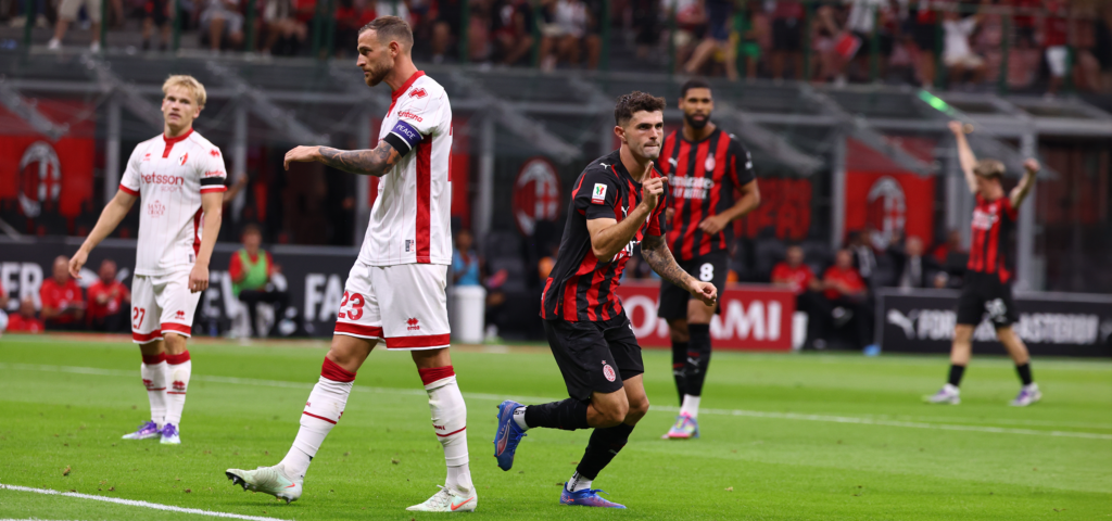 Milan vence 2-0 al Bari en debut oficial de Luka Modric -