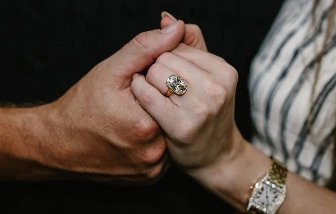 ¡Comprometidos! ¿Cómo inició la historia de amor de Taylor y Travis?