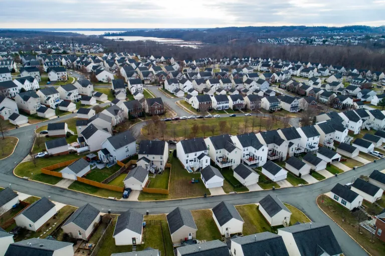 Cómo la política migratoria de Trump impacta el alquiler