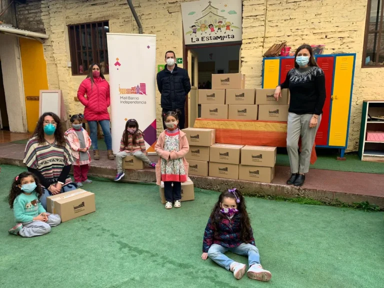 Regreso a clases: familias inmigrantes temen redadas de ICE