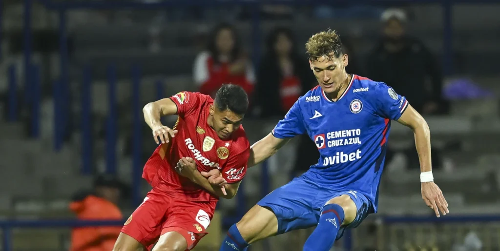 Cruz Azul continúa invicto tras vencer a Toluca en la jornada 6
