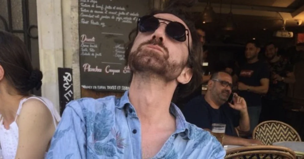 “Emily in Paris” de luto: muere asistente de dirección en pleno rodaje