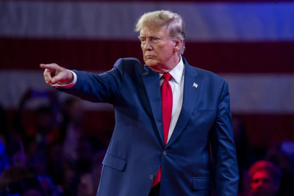 La amenaza de Trump al voto por correo enfureció a veteranos