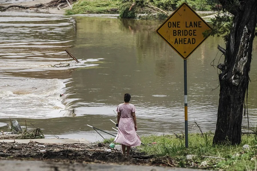 Iowa: Lluvias fuertes y crecida del río Cedar amenazan con inundaciones