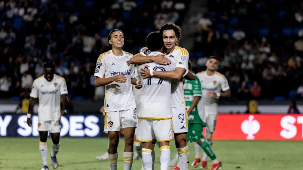 LA Galaxy elimina a Santos con goleada de 4-0 en la Leagues Cup