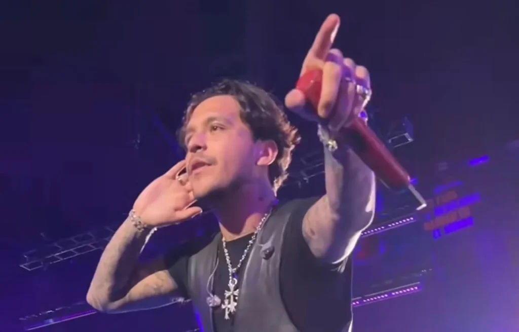 “¡Cazzu!”: el incómodo momento que vivió Nodal en concierto