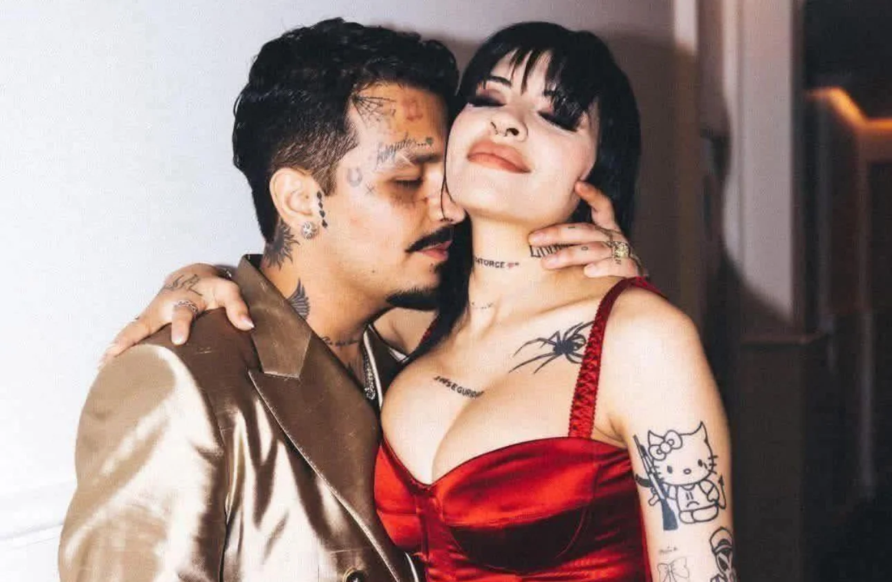 Se burlan de Nodal por dudar de su amor por Ángela Aguilar