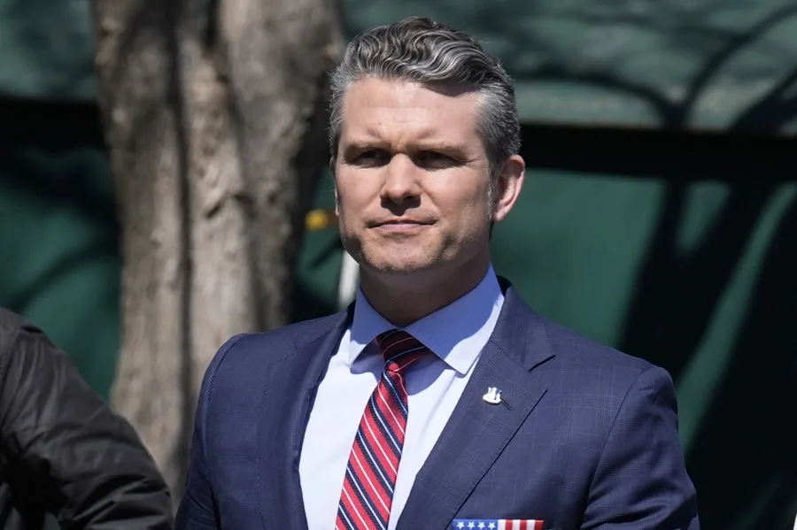 “Las mujeres no deberían votar”: la polémica que envuelve al Pentágono