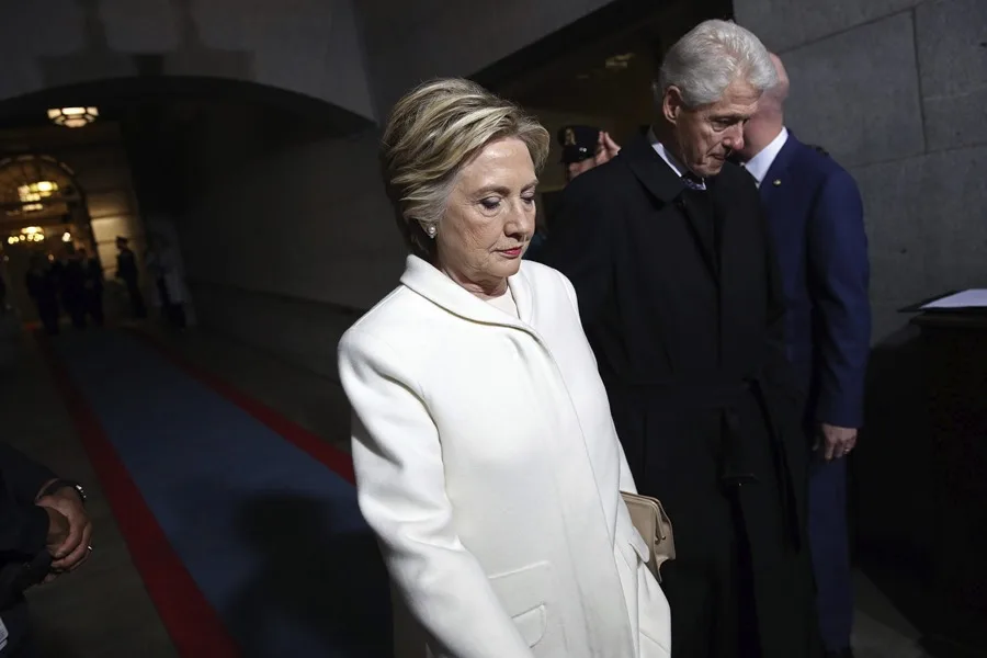 ¿Por qué citaron a Bill y Hillary Clinton por el caso Epstein?