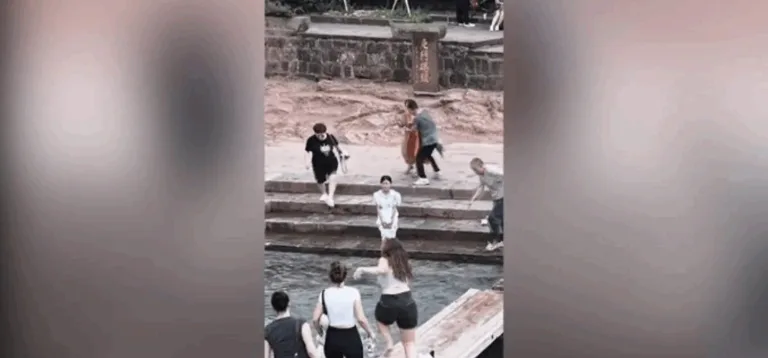 turista salva a niño de morir ahogado