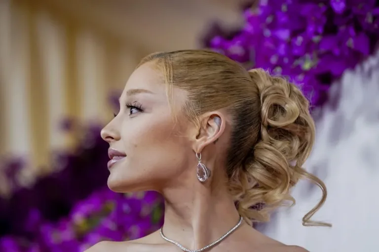 La Casa Blanca responde a crítica de Ariana Grande a votantes de Trump