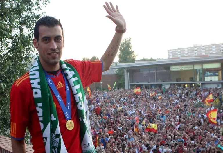 Sergio Busquets se retira del fútbol a los 37 años