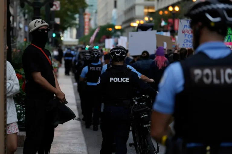 ICE usa torres falsas para espiar teléfonos