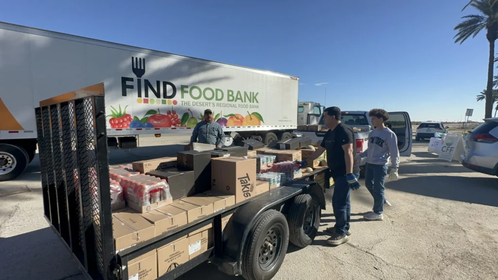 Redadas de ICE: ¿Cómo recibir comida a domicilio gratis en California?