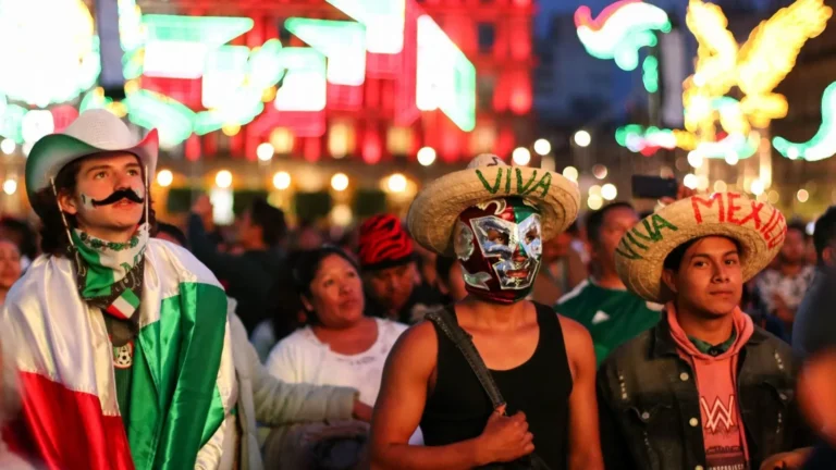 Mexicanos celebran fiestas patrias en Chicago