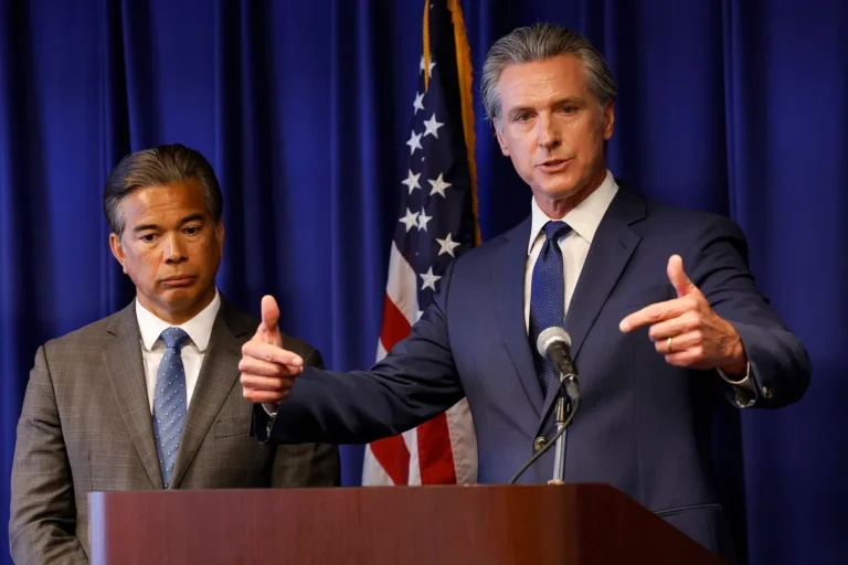 Newson por el Mes de la Herencia Hispana