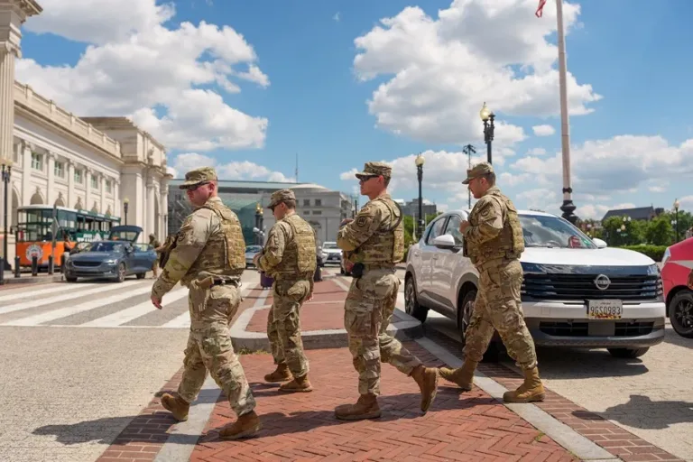 Trump amenaza con declarar emergencia en Washington