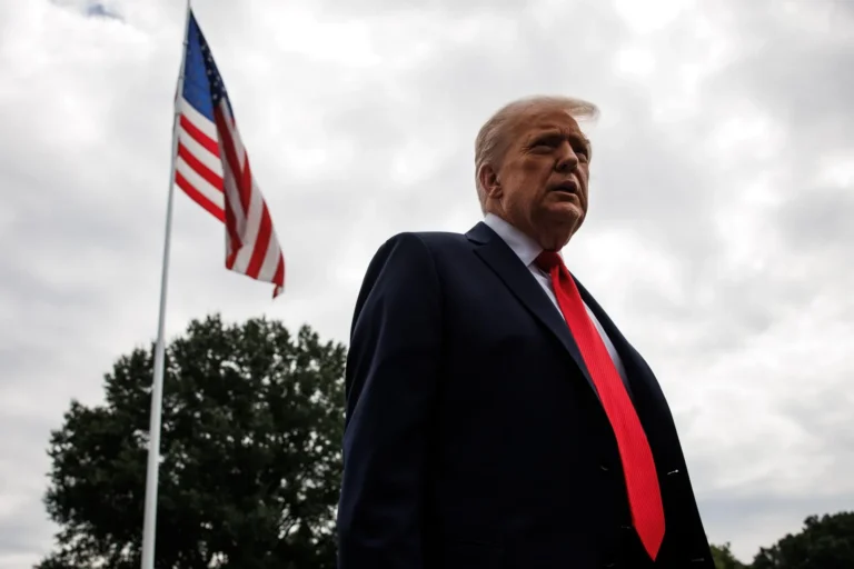 Trump condecora a Charlie Kirk