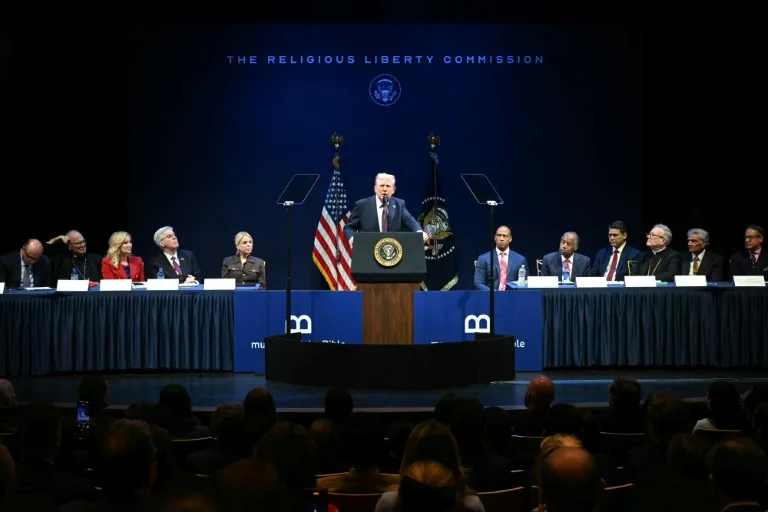 Trump minimiza la violencia doméstica