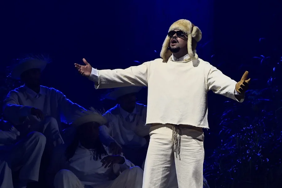 Bad Bunny rompe récord de nominaciones en los Billboard latinos