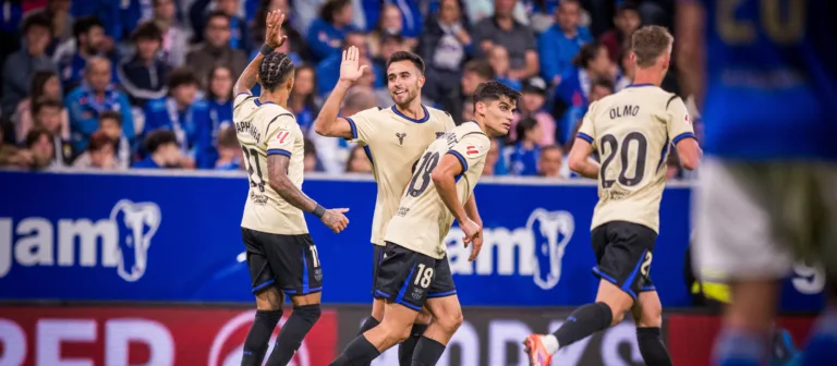 Arrolladora remontada del Barcelona ante Oviedo