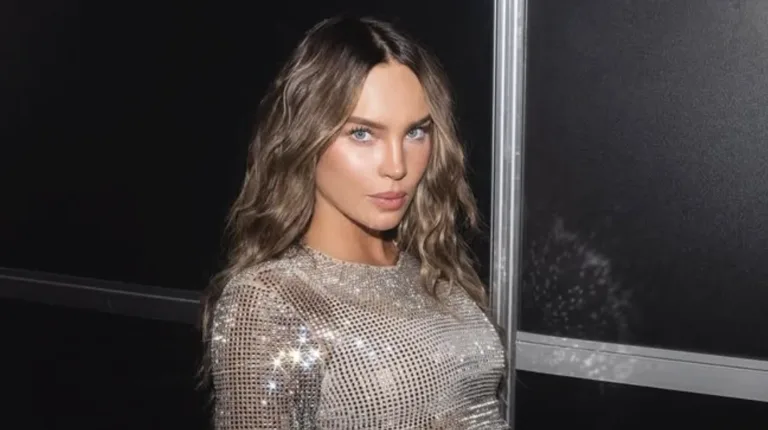 ¡De México a Milán! Belinda sorprende al posar junto a David Beckham