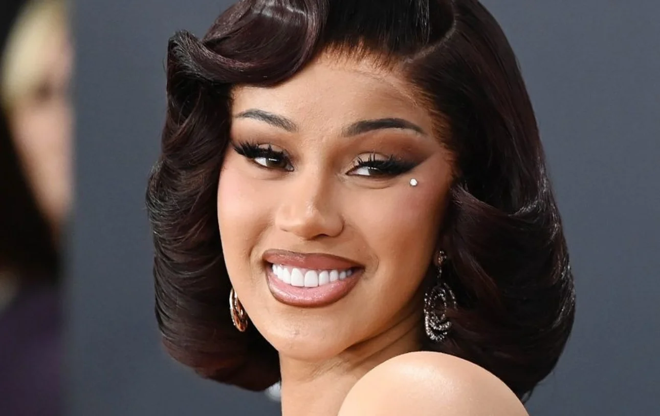 ¡Conmovedor! Cardi B revela que Shakira la apoyó en su divorcio