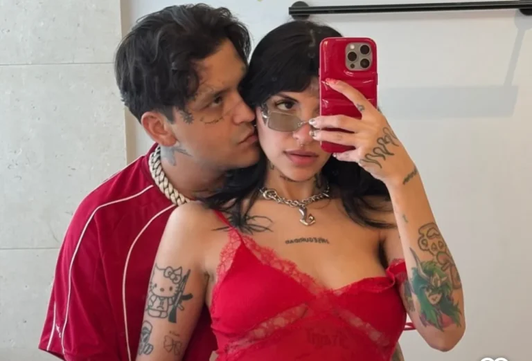 Cazzu rompe en llanto al cantar tema que interpretó con Nodal