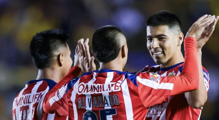 Bronca en el clásico mexicano América vs. Chivas: así fue la pelea