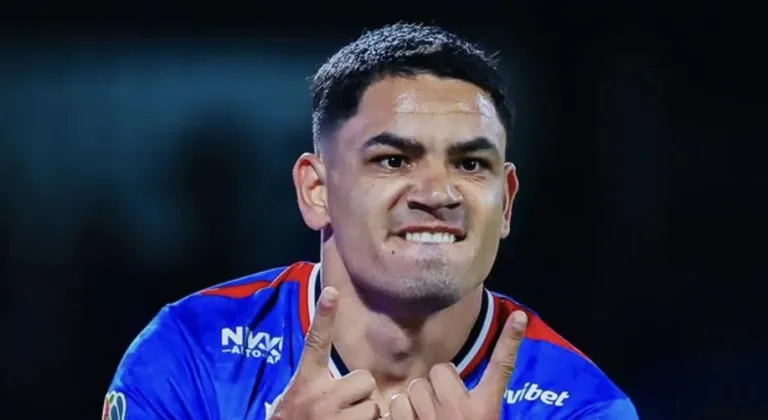 Cruz Azul salva el invicto en empate 2-2 con Querétaro