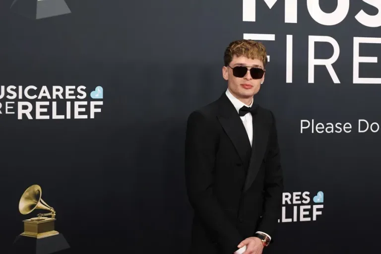 Peso Pluma será el primer artista en recibir el “Billboard Vanguardia”