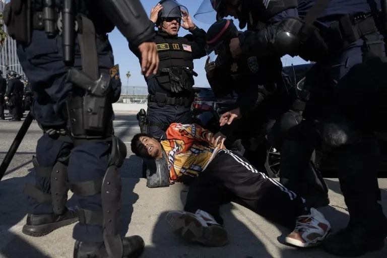 redadas de ICE en barrios migrantes