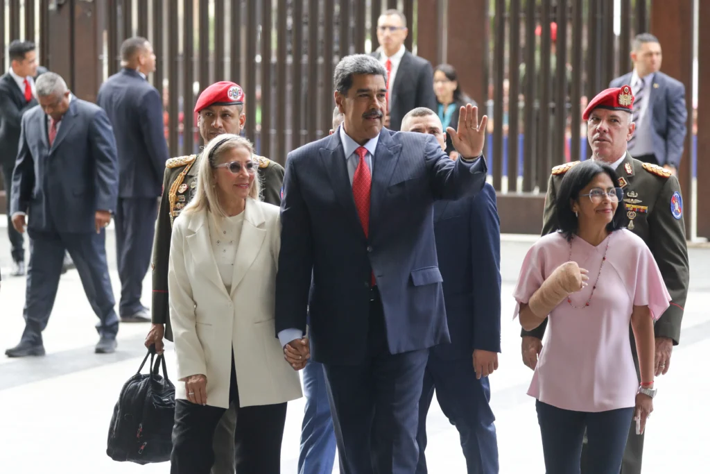 respuesta de Maduro a la crisis