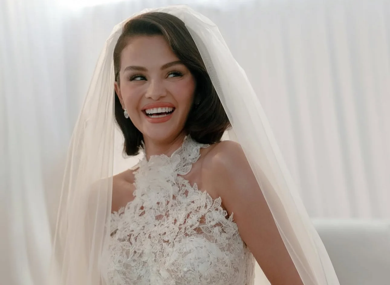 Selena Gomez comparte más fotos de su conmovedora boda