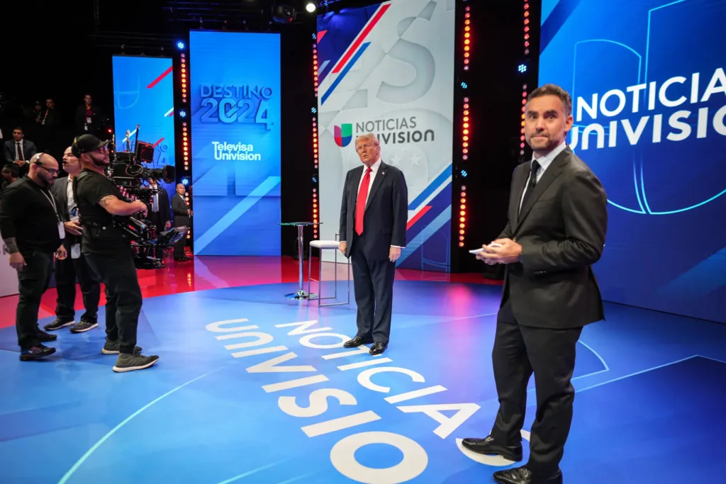 Trump pide el retorno de Univisión a YouTube TV